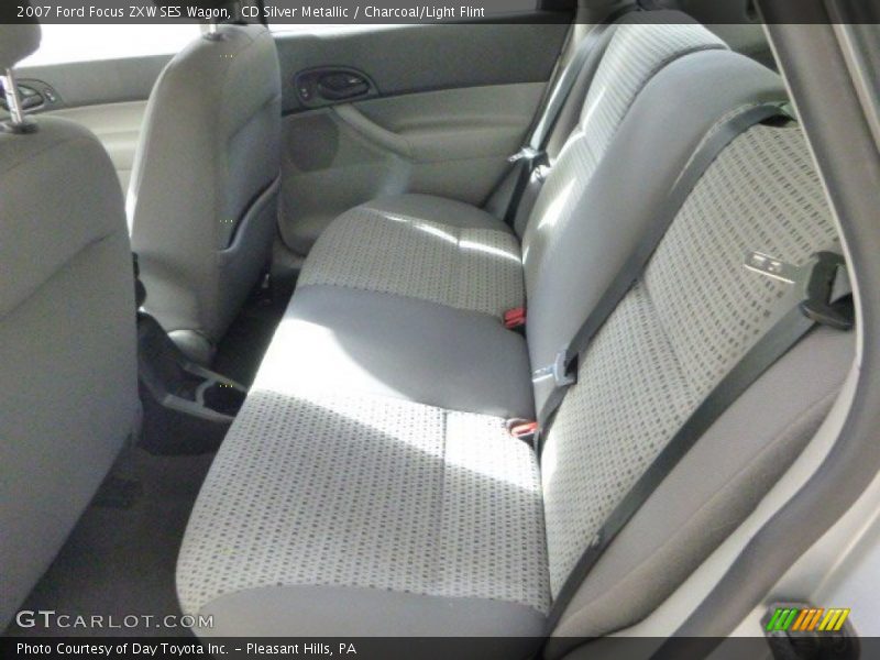 CD Silver Metallic / Charcoal/Light Flint 2007 Ford Focus ZXW SES Wagon