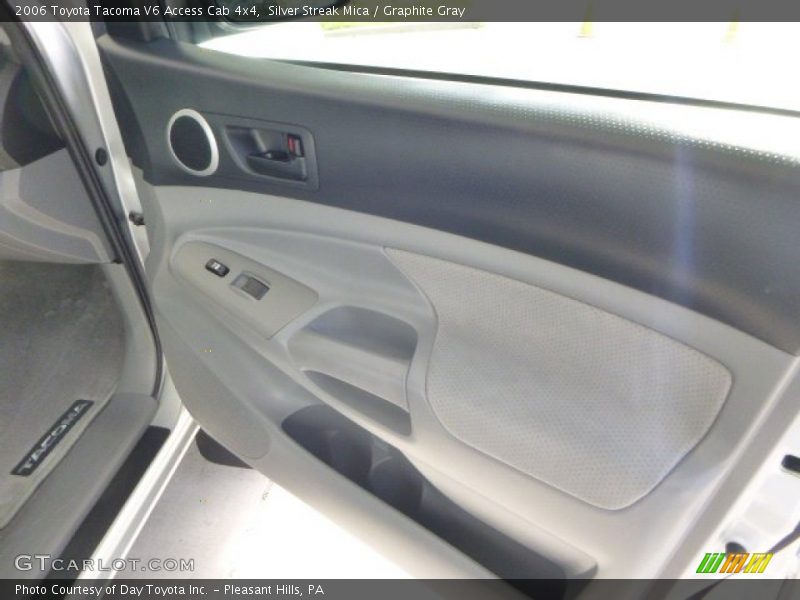 Silver Streak Mica / Graphite Gray 2006 Toyota Tacoma V6 Access Cab 4x4