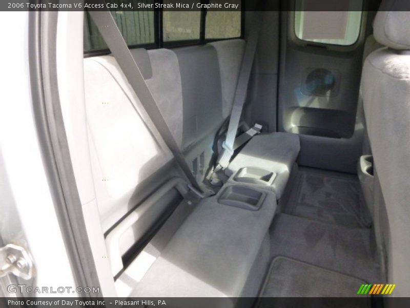 Silver Streak Mica / Graphite Gray 2006 Toyota Tacoma V6 Access Cab 4x4