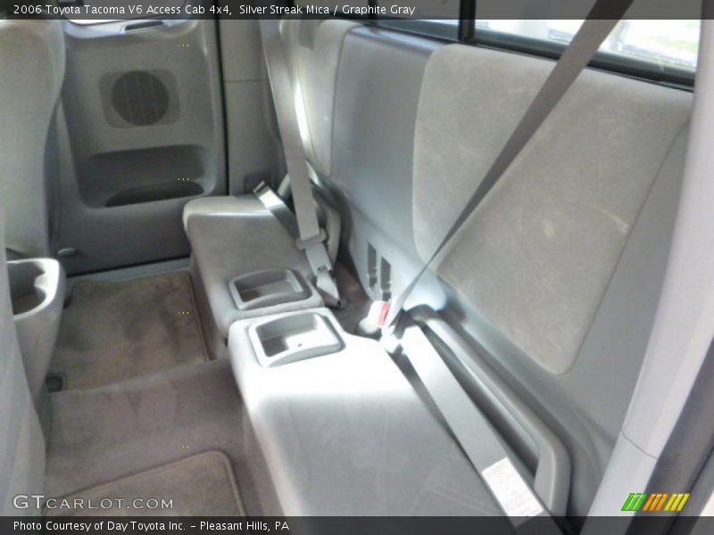 Silver Streak Mica / Graphite Gray 2006 Toyota Tacoma V6 Access Cab 4x4