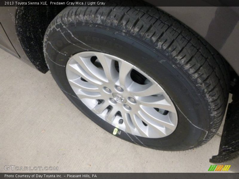 Predawn Gray Mica / Light Gray 2013 Toyota Sienna XLE