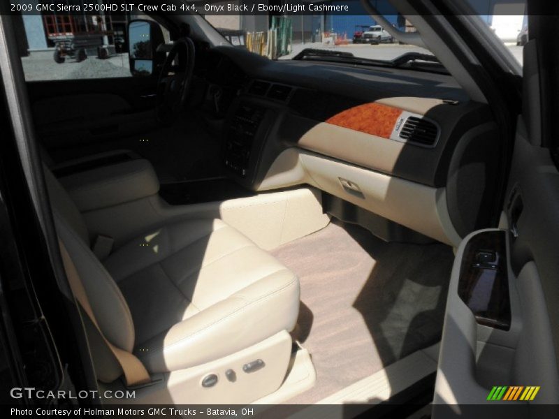 Onyx Black / Ebony/Light Cashmere 2009 GMC Sierra 2500HD SLT Crew Cab 4x4
