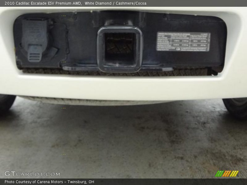 White Diamond / Cashmere/Cocoa 2010 Cadillac Escalade ESV Premium AWD