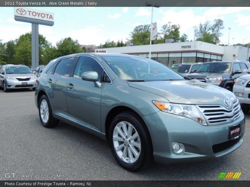 Aloe Green Metallic / Ivory 2011 Toyota Venza I4