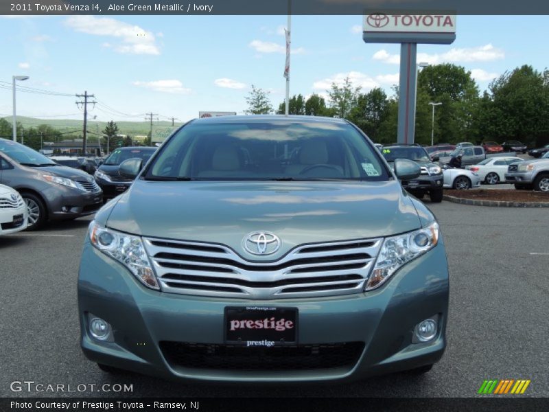 Aloe Green Metallic / Ivory 2011 Toyota Venza I4