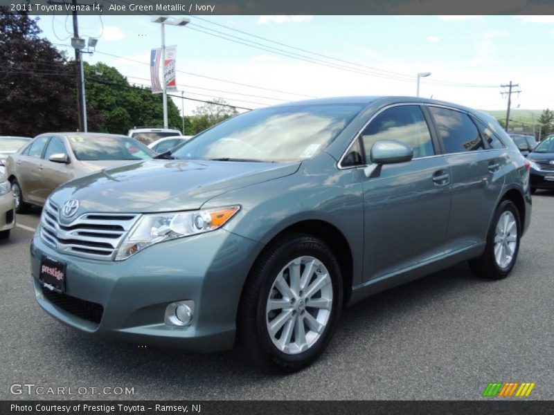 Aloe Green Metallic / Ivory 2011 Toyota Venza I4