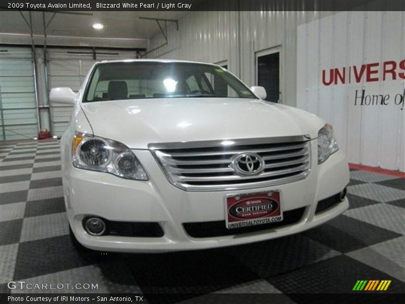 Blizzard White Pearl / Light Gray 2009 Toyota Avalon Limited