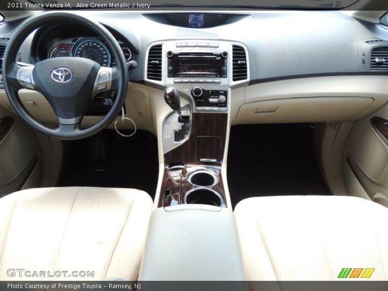 Aloe Green Metallic / Ivory 2011 Toyota Venza I4