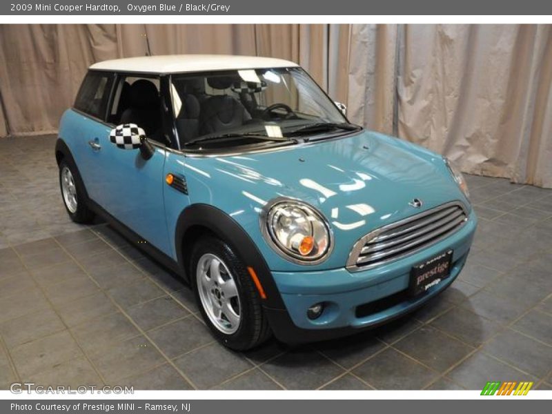 Oxygen Blue / Black/Grey 2009 Mini Cooper Hardtop