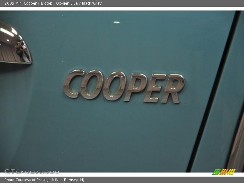 Oxygen Blue / Black/Grey 2009 Mini Cooper Hardtop