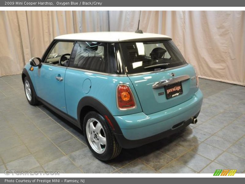 Oxygen Blue / Black/Grey 2009 Mini Cooper Hardtop