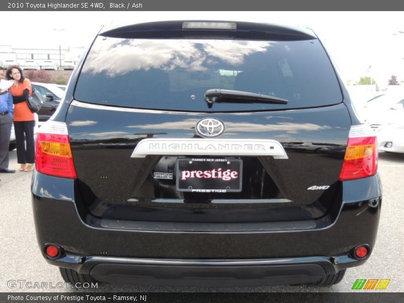 Black / Ash 2010 Toyota Highlander SE 4WD
