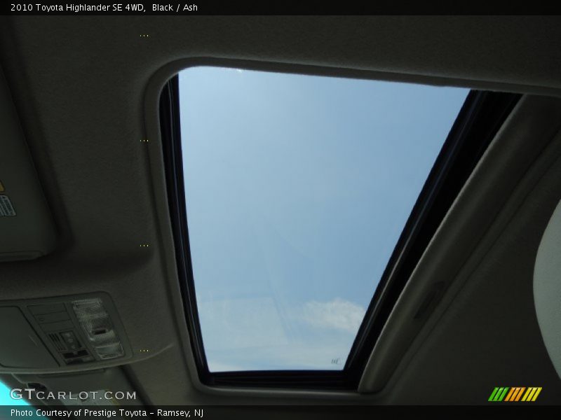 Black / Ash 2010 Toyota Highlander SE 4WD