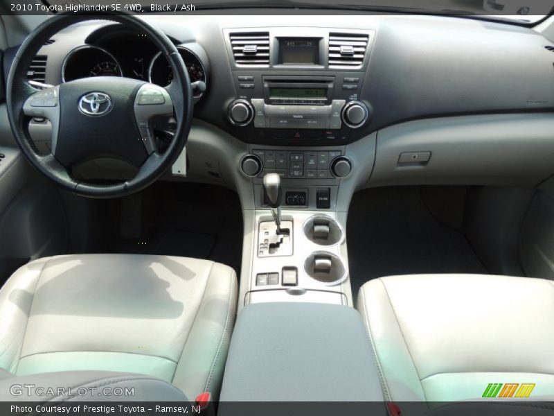 Black / Ash 2010 Toyota Highlander SE 4WD