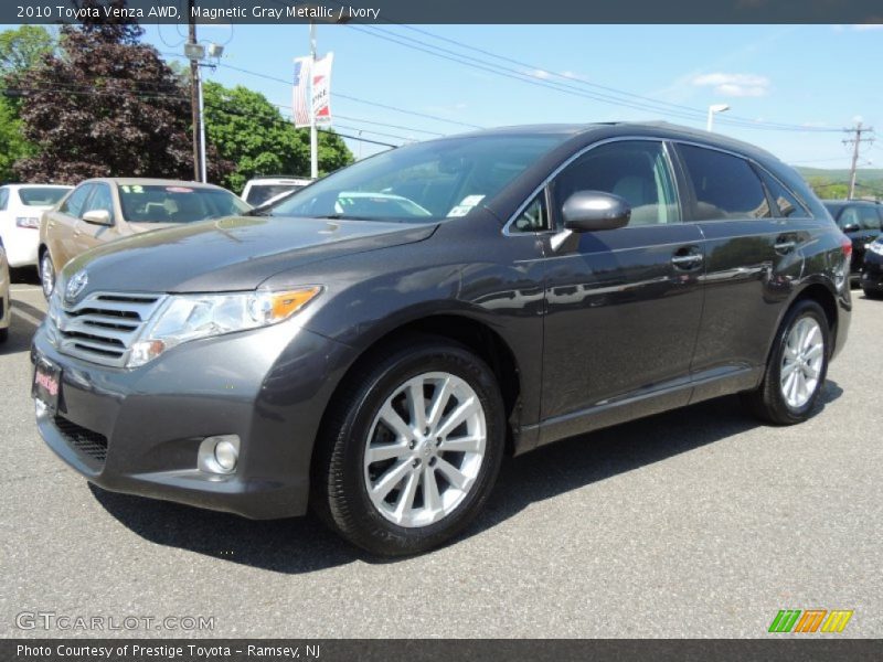 Magnetic Gray Metallic / Ivory 2010 Toyota Venza AWD