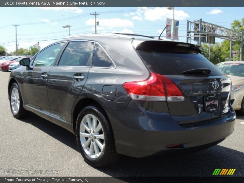 Magnetic Gray Metallic / Ivory 2010 Toyota Venza AWD