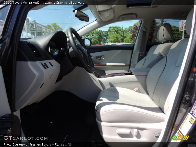 Magnetic Gray Metallic / Ivory 2010 Toyota Venza AWD