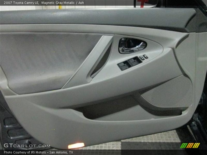 Magnetic Gray Metallic / Ash 2007 Toyota Camry LE