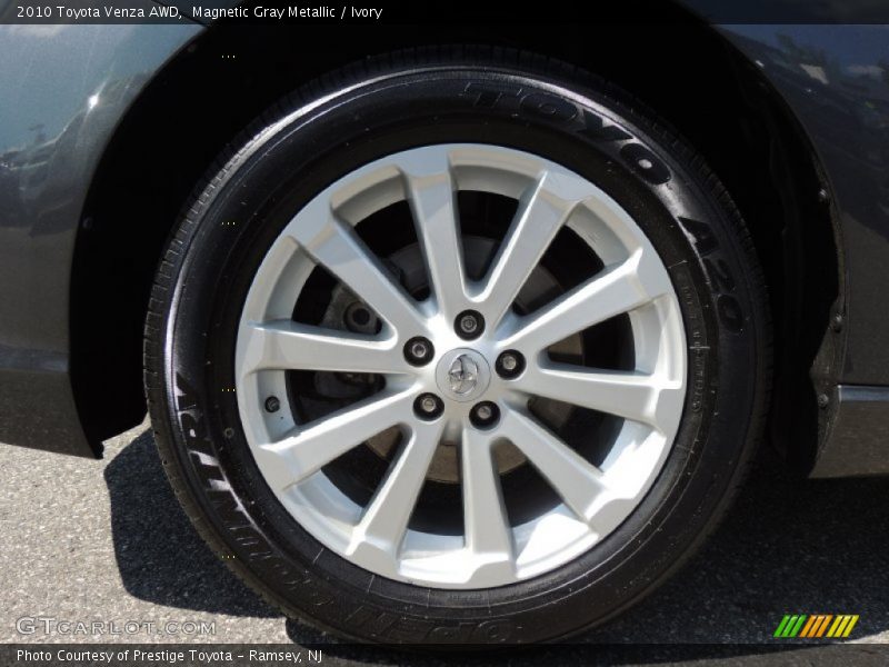 Magnetic Gray Metallic / Ivory 2010 Toyota Venza AWD