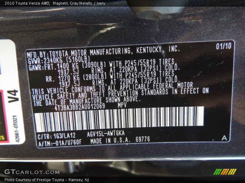 Magnetic Gray Metallic / Ivory 2010 Toyota Venza AWD