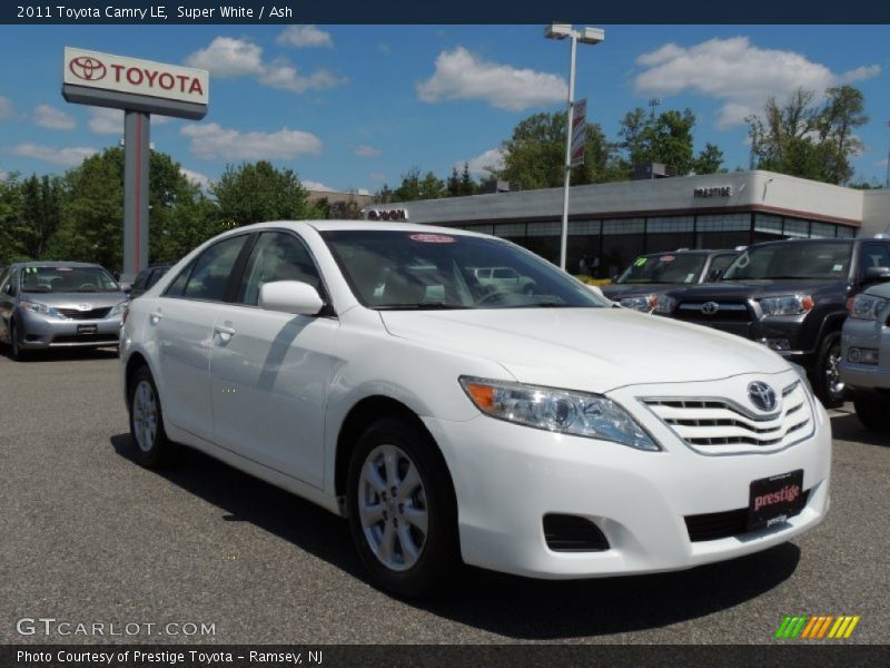 Super White / Ash 2011 Toyota Camry LE