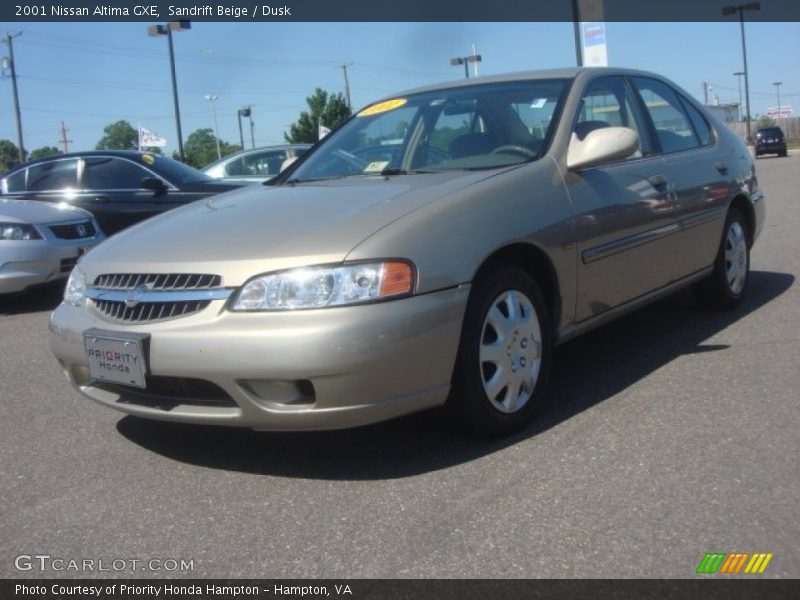 Sandrift Beige / Dusk 2001 Nissan Altima GXE