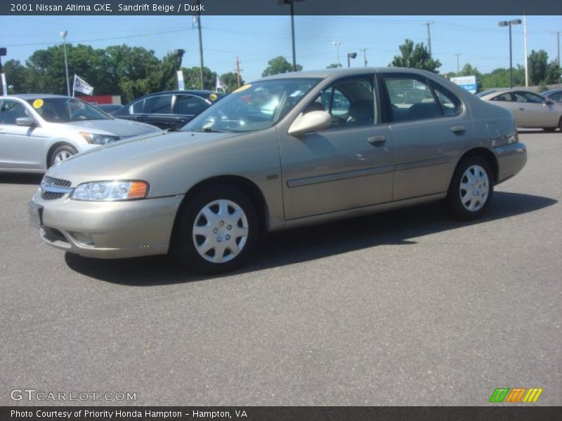 Sandrift Beige / Dusk 2001 Nissan Altima GXE