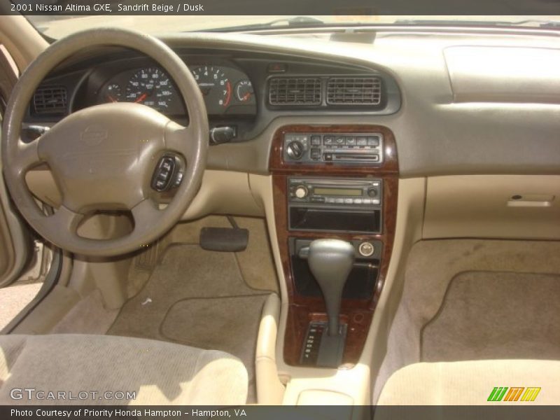 Sandrift Beige / Dusk 2001 Nissan Altima GXE