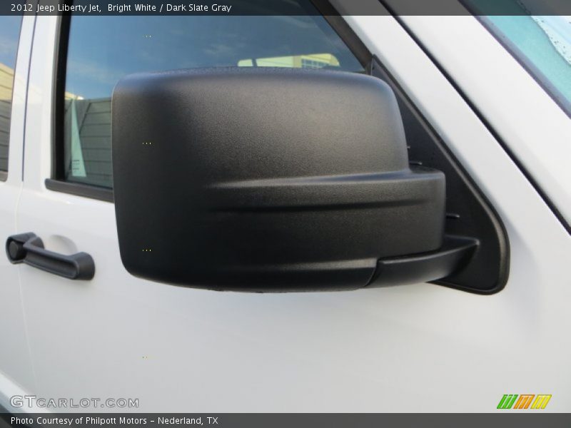 Bright White / Dark Slate Gray 2012 Jeep Liberty Jet