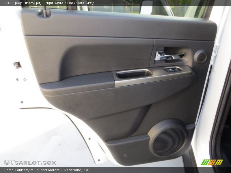 Bright White / Dark Slate Gray 2012 Jeep Liberty Jet