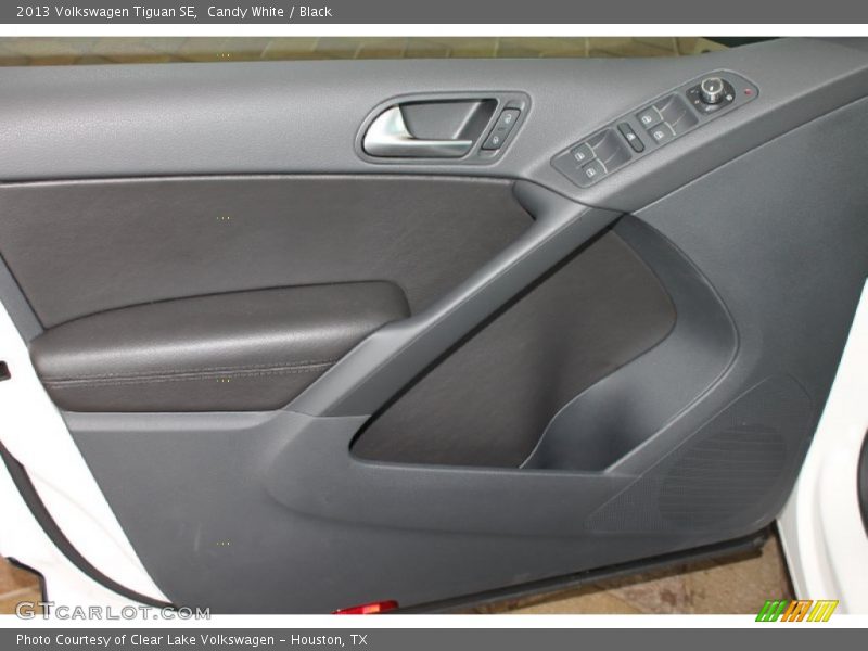 Candy White / Black 2013 Volkswagen Tiguan SE