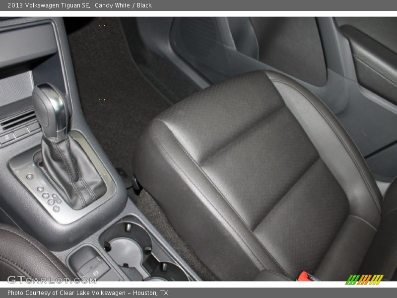 Candy White / Black 2013 Volkswagen Tiguan SE