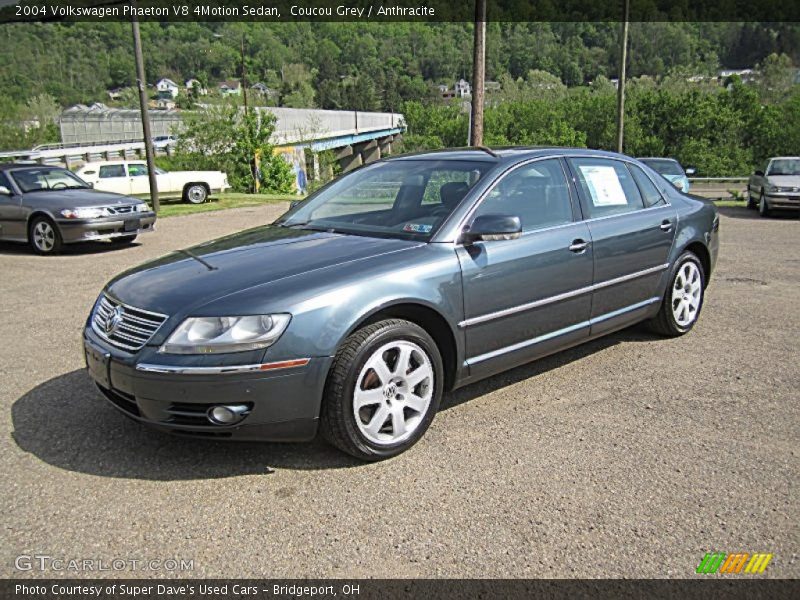 Coucou Grey / Anthracite 2004 Volkswagen Phaeton V8 4Motion Sedan
