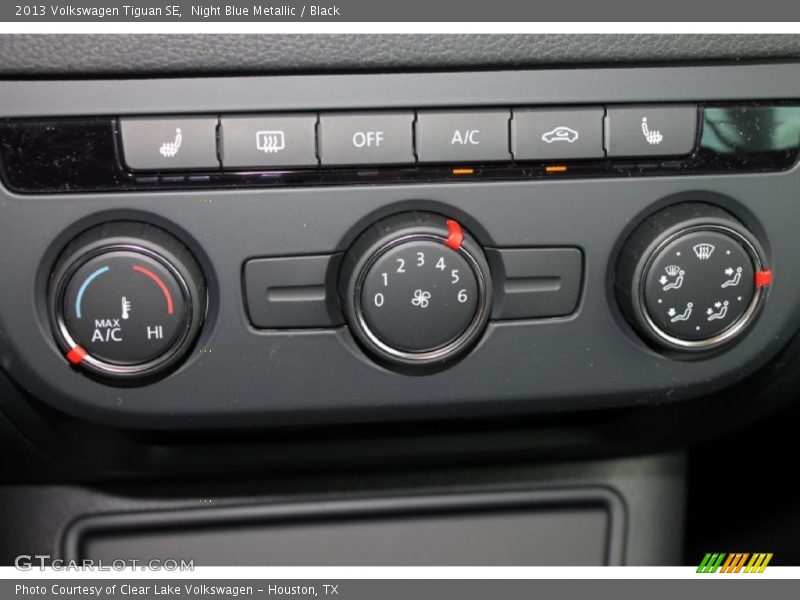Night Blue Metallic / Black 2013 Volkswagen Tiguan SE