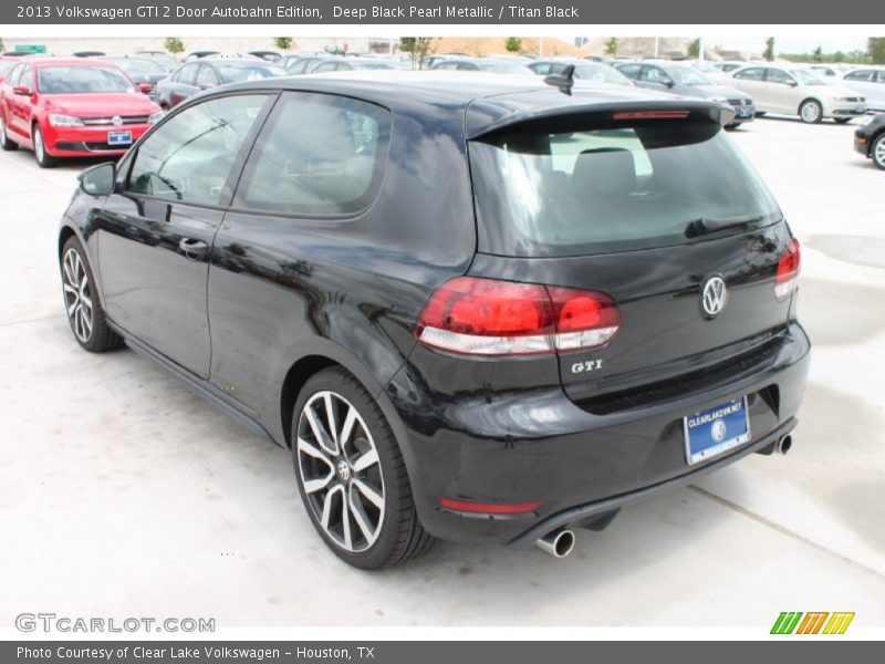Deep Black Pearl Metallic / Titan Black 2013 Volkswagen GTI 2 Door Autobahn Edition