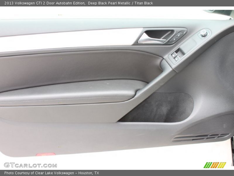 Deep Black Pearl Metallic / Titan Black 2013 Volkswagen GTI 2 Door Autobahn Edition