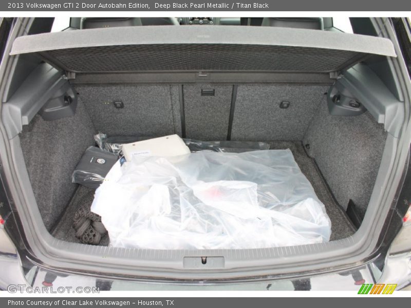 Deep Black Pearl Metallic / Titan Black 2013 Volkswagen GTI 2 Door Autobahn Edition