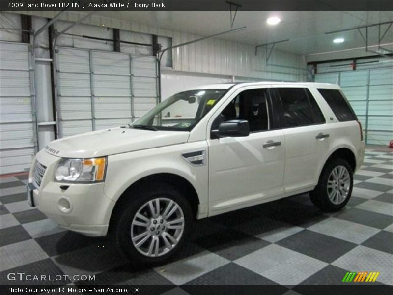 Alaska White / Ebony Black 2009 Land Rover LR2 HSE