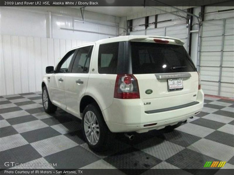 Alaska White / Ebony Black 2009 Land Rover LR2 HSE