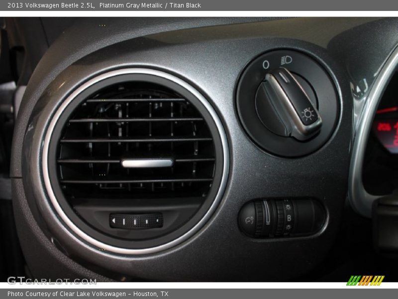 Platinum Gray Metallic / Titan Black 2013 Volkswagen Beetle 2.5L
