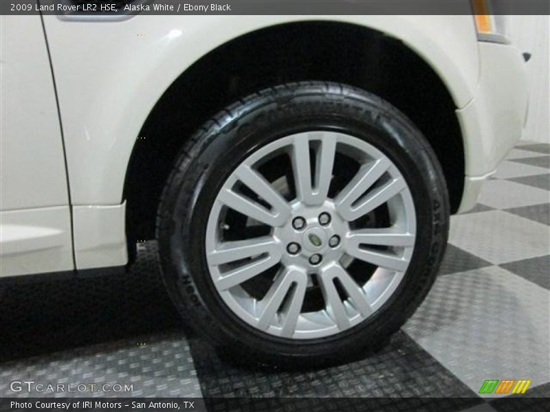 Alaska White / Ebony Black 2009 Land Rover LR2 HSE