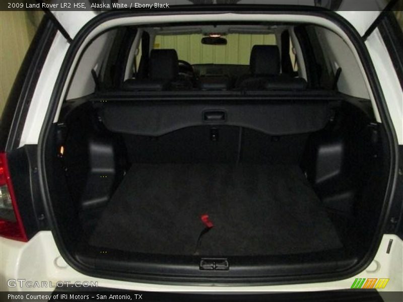 Alaska White / Ebony Black 2009 Land Rover LR2 HSE