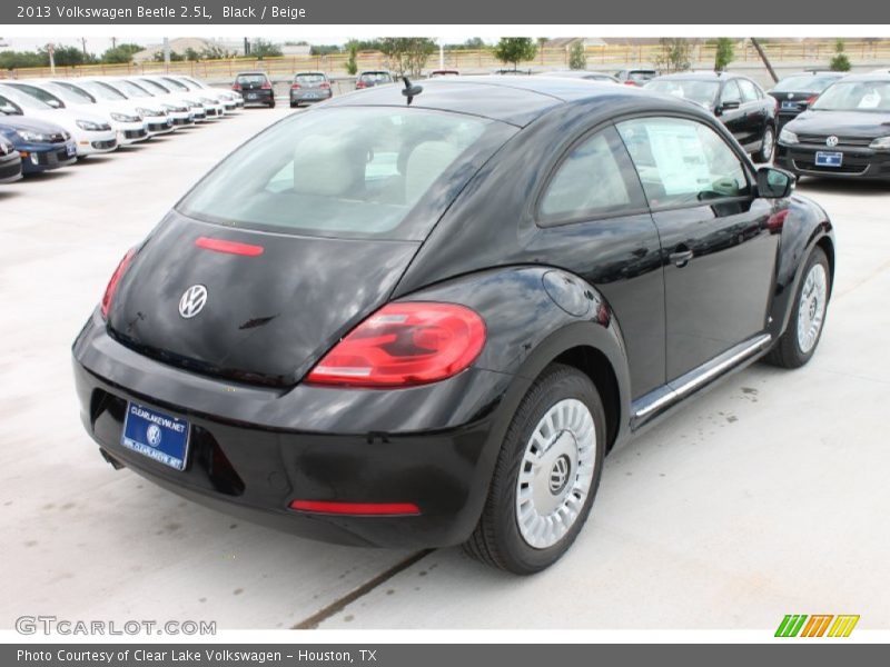 Black / Beige 2013 Volkswagen Beetle 2.5L