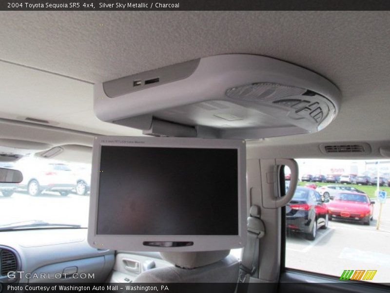 Silver Sky Metallic / Charcoal 2004 Toyota Sequoia SR5 4x4