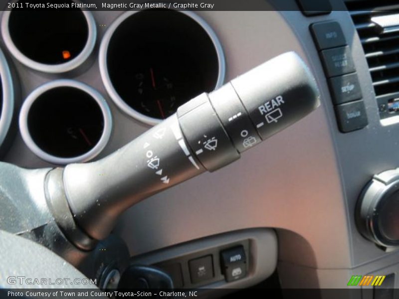 Magnetic Gray Metallic / Graphite Gray 2011 Toyota Sequoia Platinum