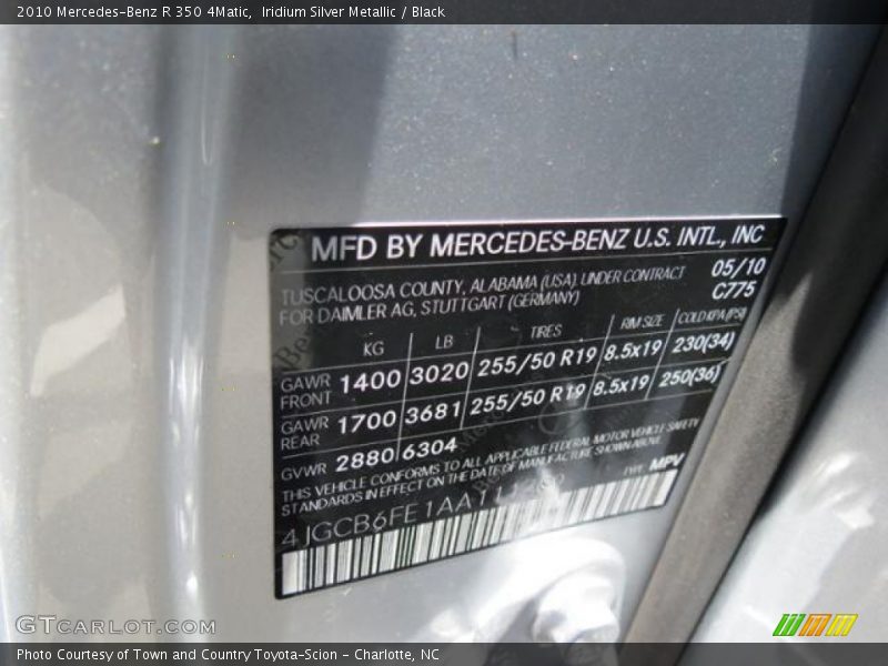 Iridium Silver Metallic / Black 2010 Mercedes-Benz R 350 4Matic