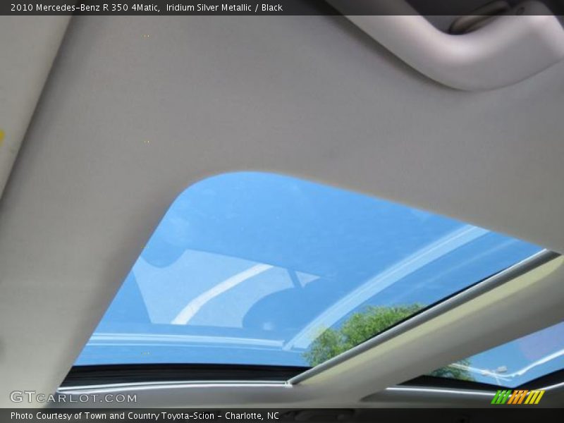 Iridium Silver Metallic / Black 2010 Mercedes-Benz R 350 4Matic