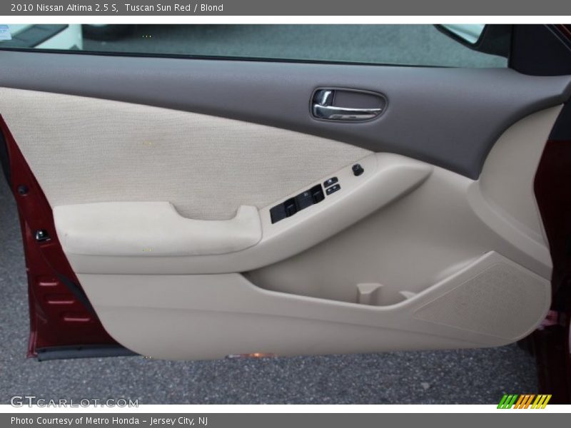 Tuscan Sun Red / Blond 2010 Nissan Altima 2.5 S