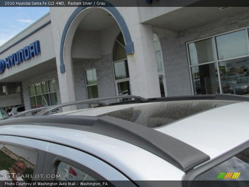 Radiant Silver / Gray 2010 Hyundai Santa Fe GLS 4WD