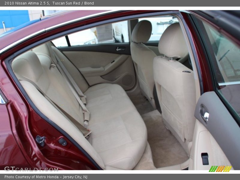 Tuscan Sun Red / Blond 2010 Nissan Altima 2.5 S